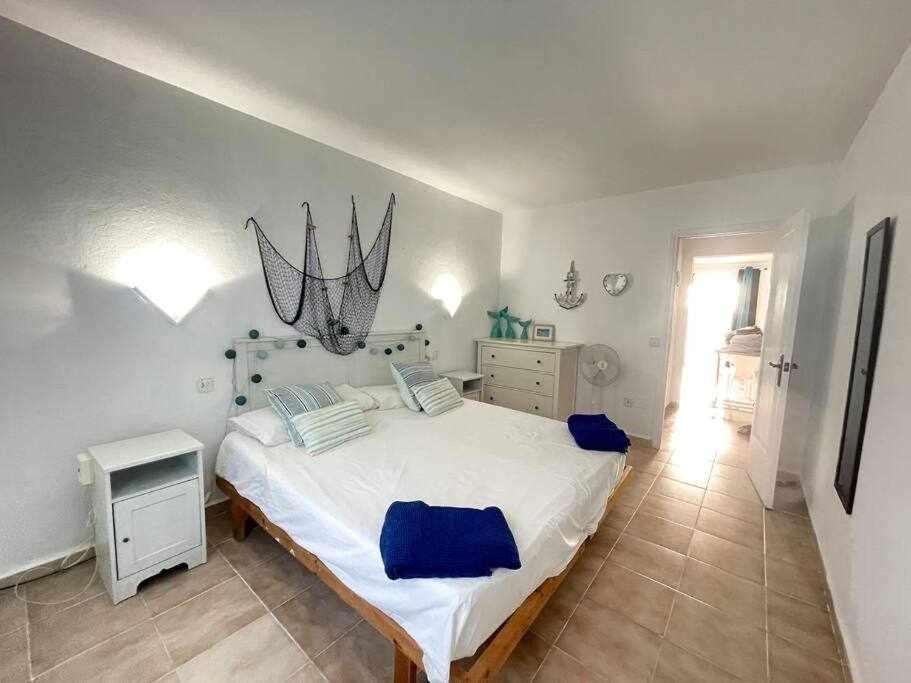 Brut Apartamento Con Piscina Cala'N Blanes  Exteriör bild